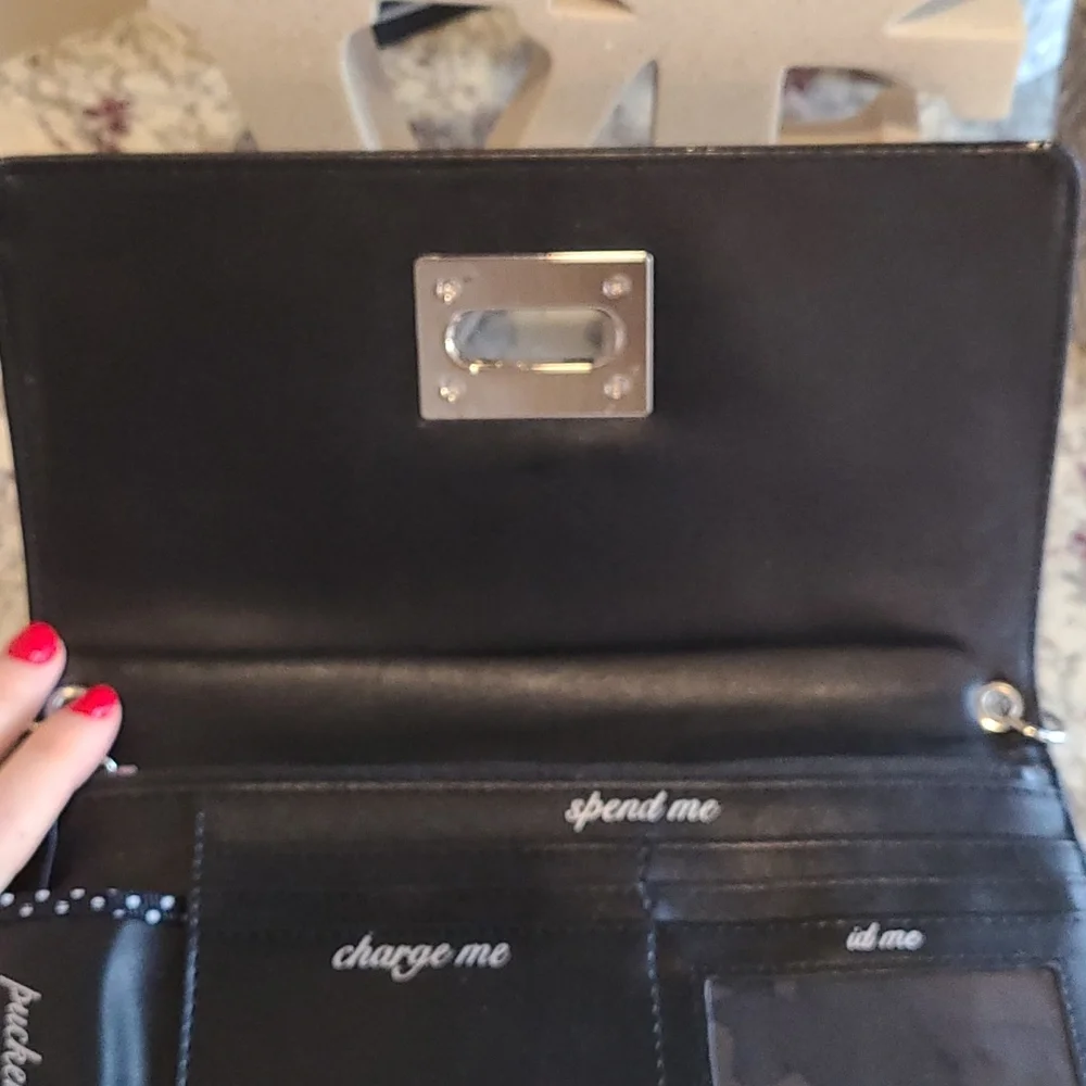NWOT White House Black Market Black Snakeskin Evening Clutch - Picture 5 of 16